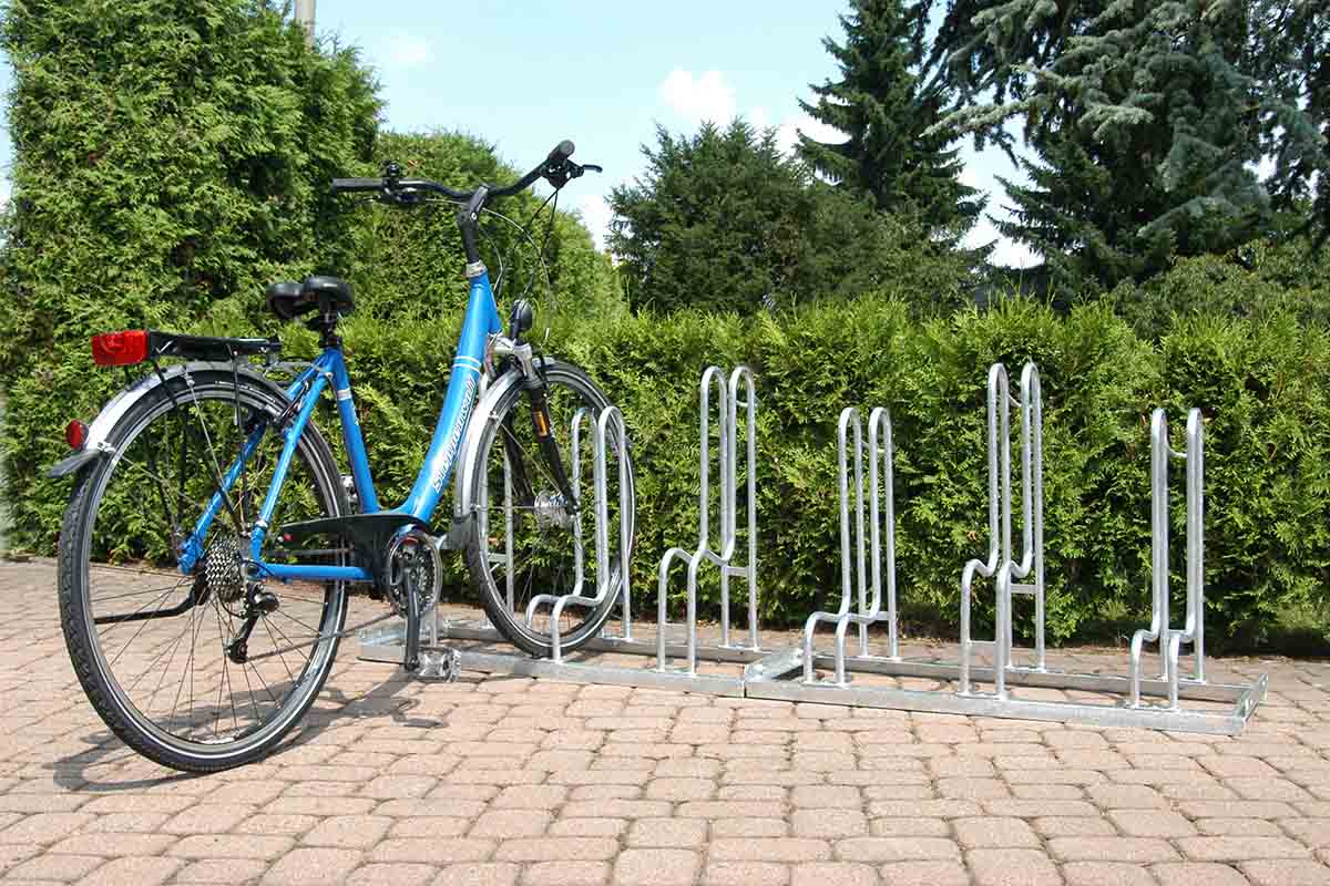 Fahrradparker Fahrrad-Reihenständer 4000, einseitig Anwendungsfoto (1)